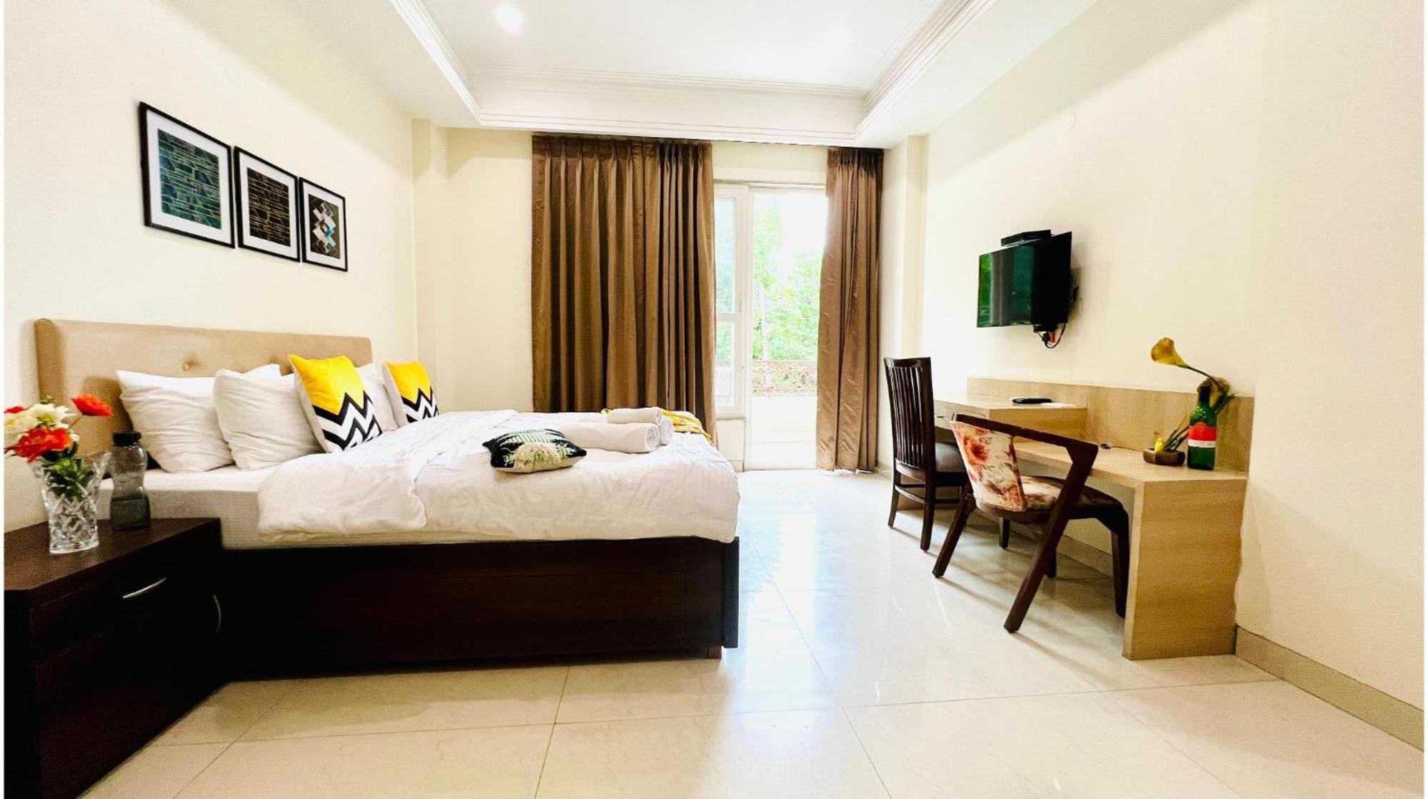 Bluo Studio2 Golf Course Road - Gym, Terrace Garden Гургаон Екстериор снимка